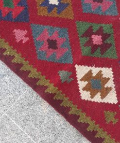 گلیم دستبافت سنتی پشمی لوزی طرحدار